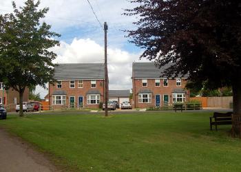 Housing on the site of the Rose & Crown in July 2007